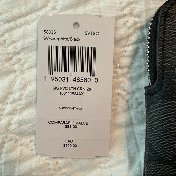 Coach Corner Zip Wristlet in Signature Canvas Black and Silver NEW - Picture 7 of 8